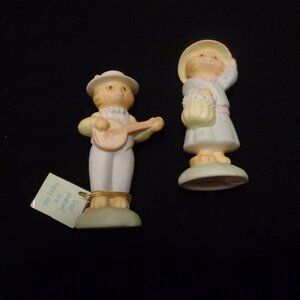 HALLMARK 1987 2 SMALL COUNTRY CATS FIGURINES